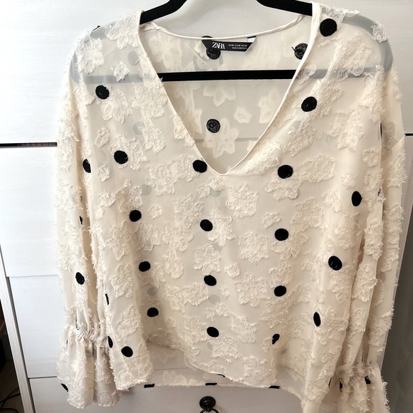 Zara Tops Puff Sleeve Zara Top Polka Dot Poshmark